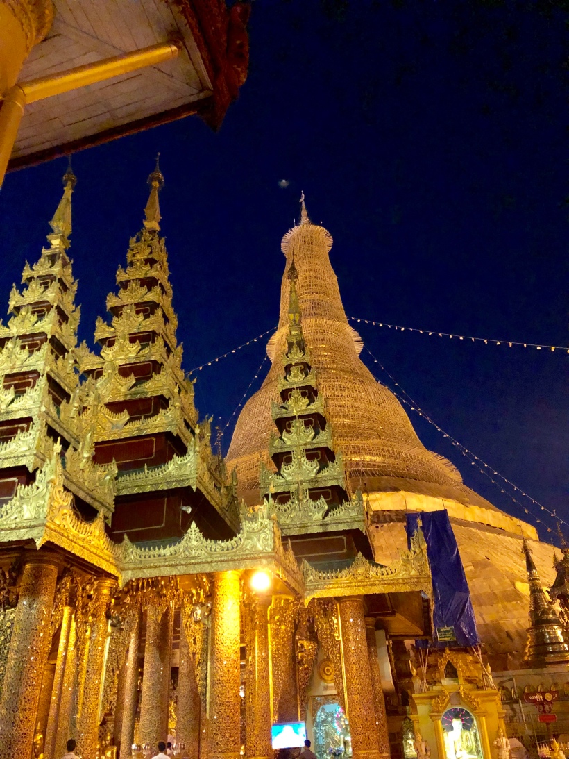 Shwedagon Pagoda just before the sunrise!