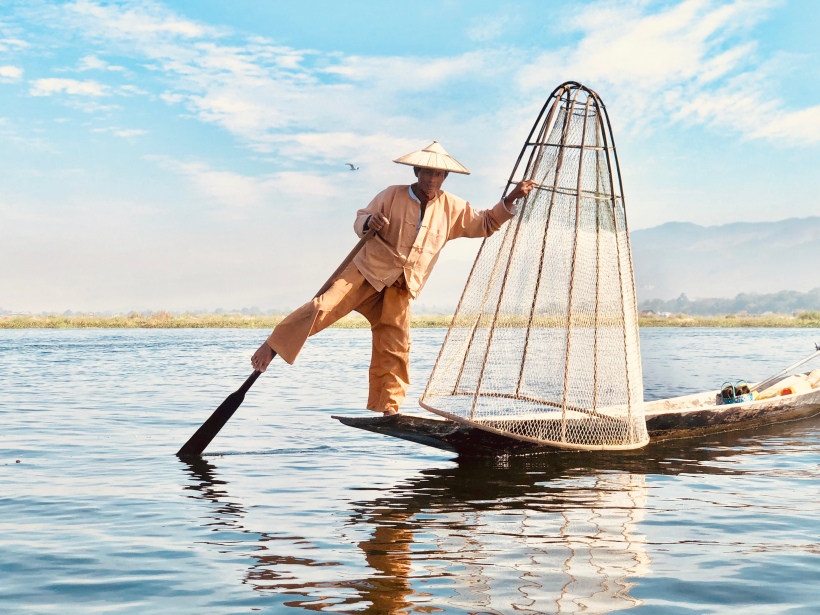 The traditional Inle fisherman 